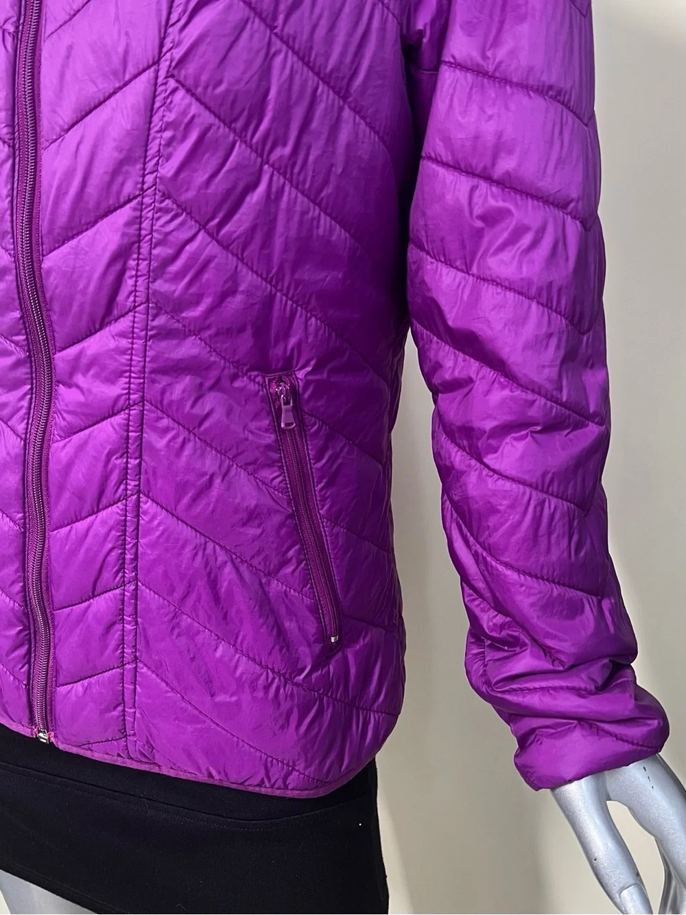 Tek Gear Women’s Medium Purple Puffer Lightweight Zip Up Jacket